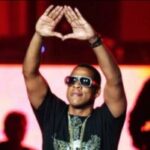 61f7c5e3d28e89e5d73ba54b_Jay-Zs-illuminati-sign-300x201-1.jpg